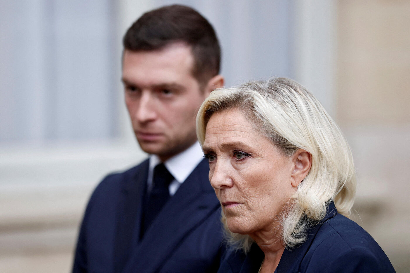Jordan Bardella et Marine Le Pen le 2 septembre lors d'un rendez-vous avec le désormais ex-Premier ministre, François Bayrou. REUTERS/Benoit Tessier